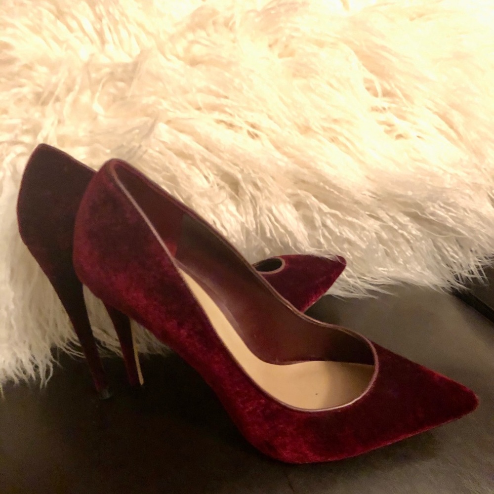 Burgundy suede pointed toe heels
